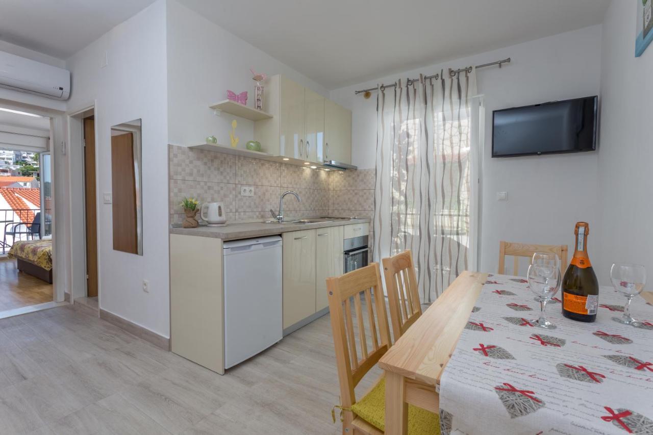 Apartments Sanja Хвар Екстериор снимка