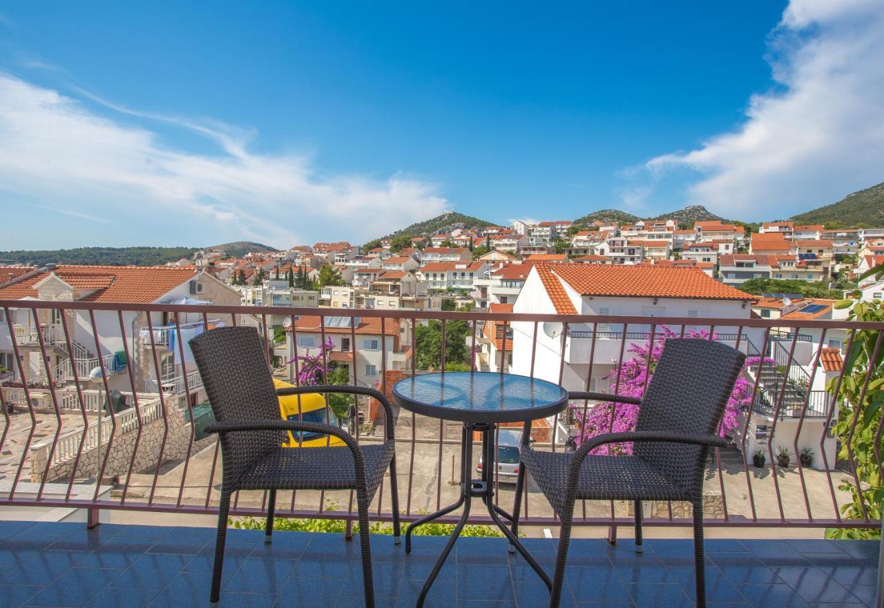 Apartments Sanja Хвар Екстериор снимка