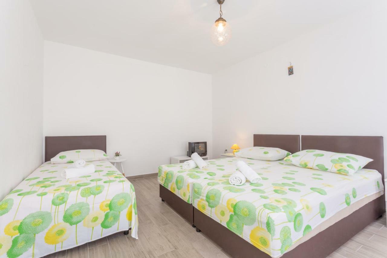 Apartments Sanja Хвар Екстериор снимка