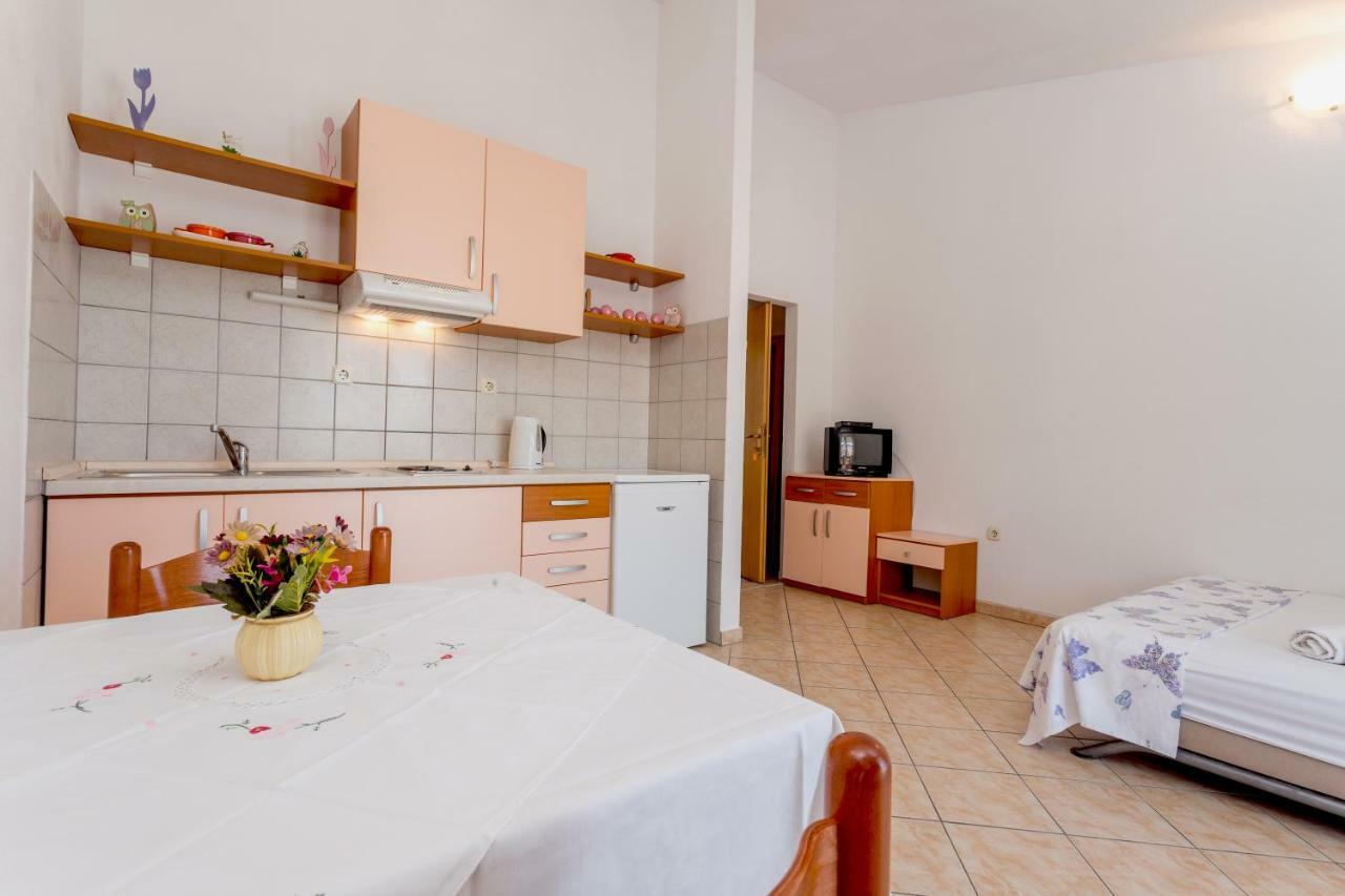 Apartments Sanja Хвар Екстериор снимка
