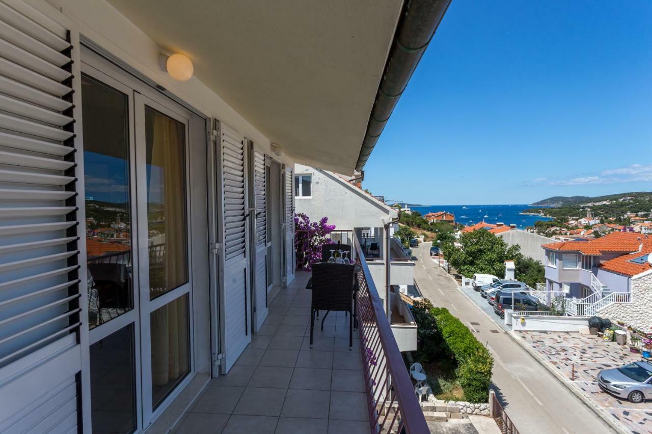 Apartments Sanja Хвар Екстериор снимка