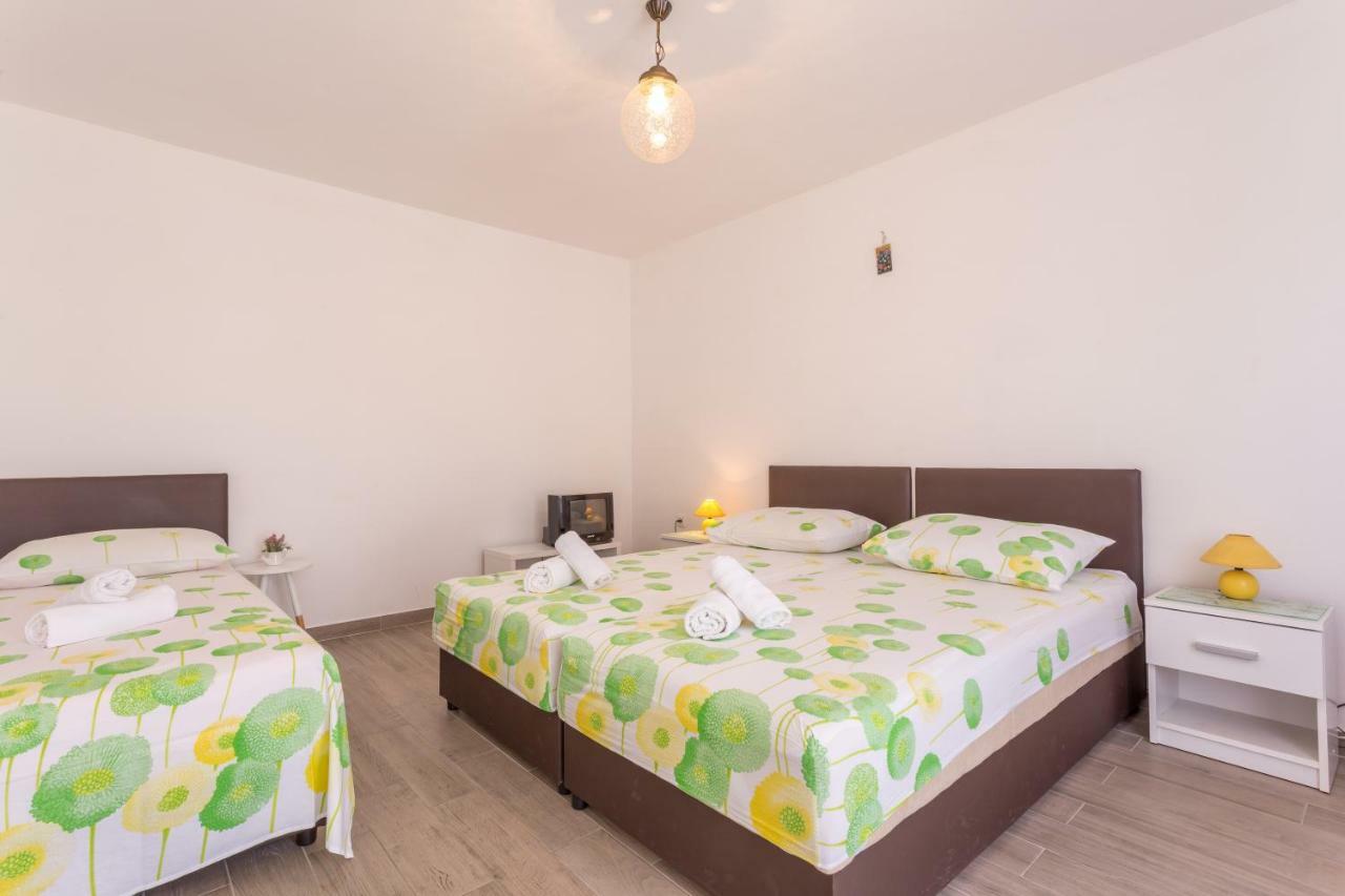 Apartments Sanja Хвар Екстериор снимка